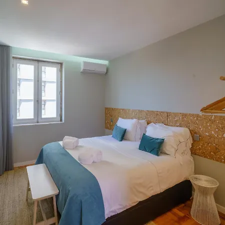 Feel Vintage Townhouse