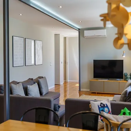 Elegant For 12 Guests In